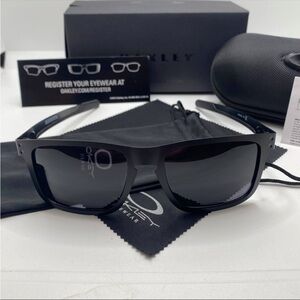 Oakley sunglasses